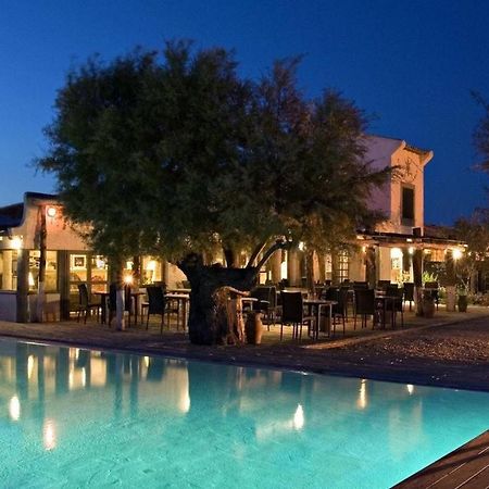 Hotel Restaurant Les Arnelles سانت ماري دو لا مير المظهر الخارجي الصورة