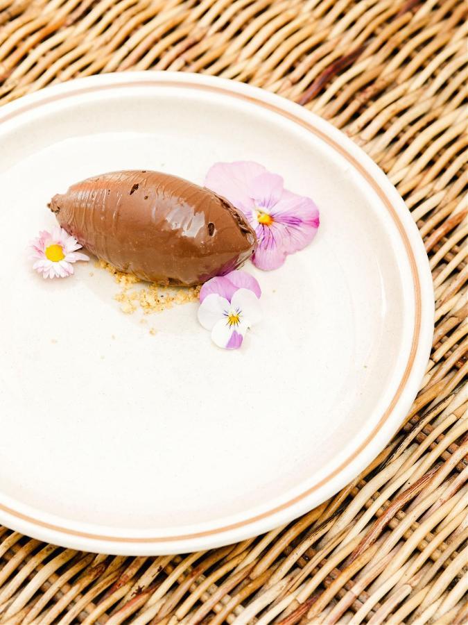 Hotel Restaurant Les Arnelles سانت ماري دو لا مير المظهر الخارجي الصورة