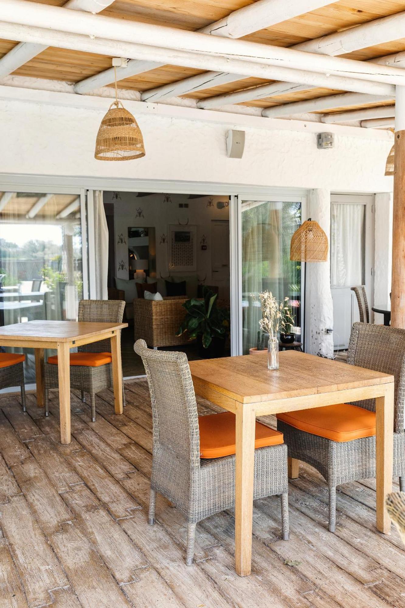 Hotel Restaurant Les Arnelles سانت ماري دو لا مير المظهر الخارجي الصورة